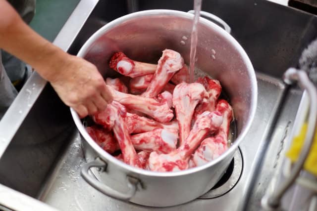 Pork bones in a pot
