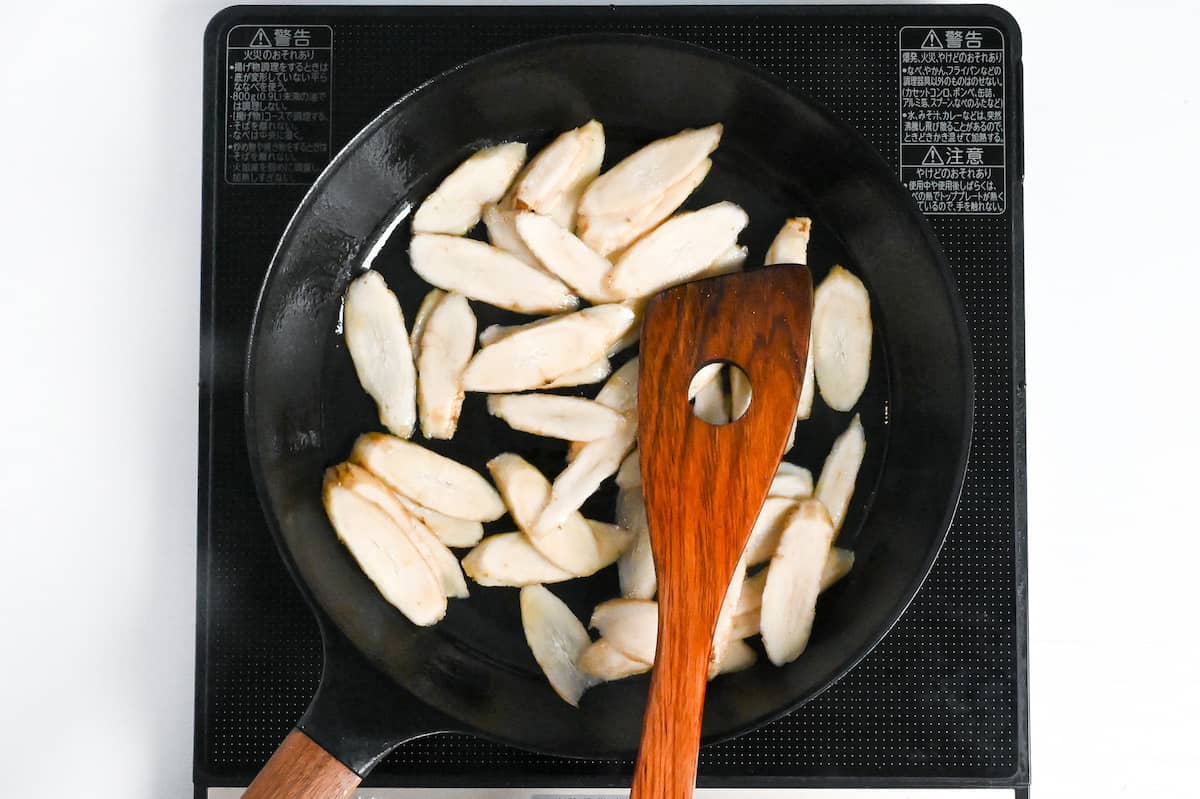burdock root in a frying pan