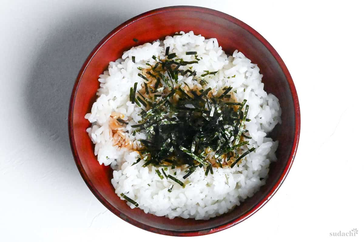 rice topped with leftover kabayaki sauce and kizami (shredded) nori