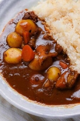Japanese curry using roux thumbnail