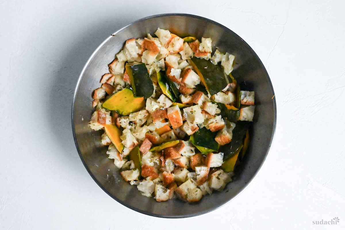 flavored croutons with kabocha slices