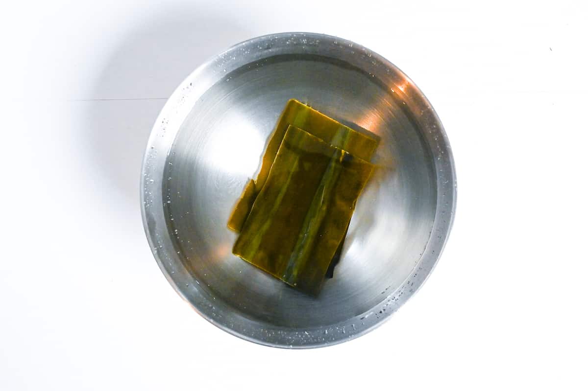 kombu mizu dashi step 1