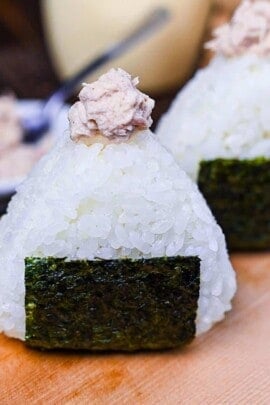 tuna onigiri thumbnail