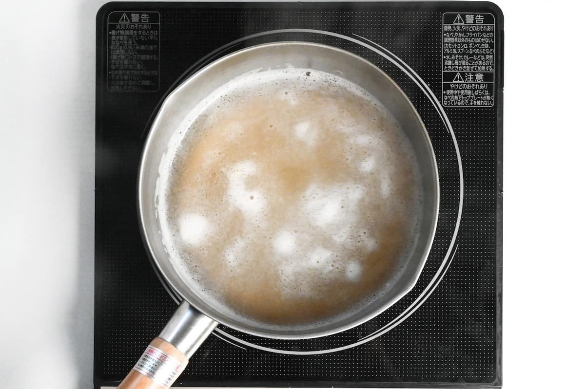 simmering plant-based awase dashi